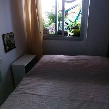 Arroyo De La Miel Centro Homestay *